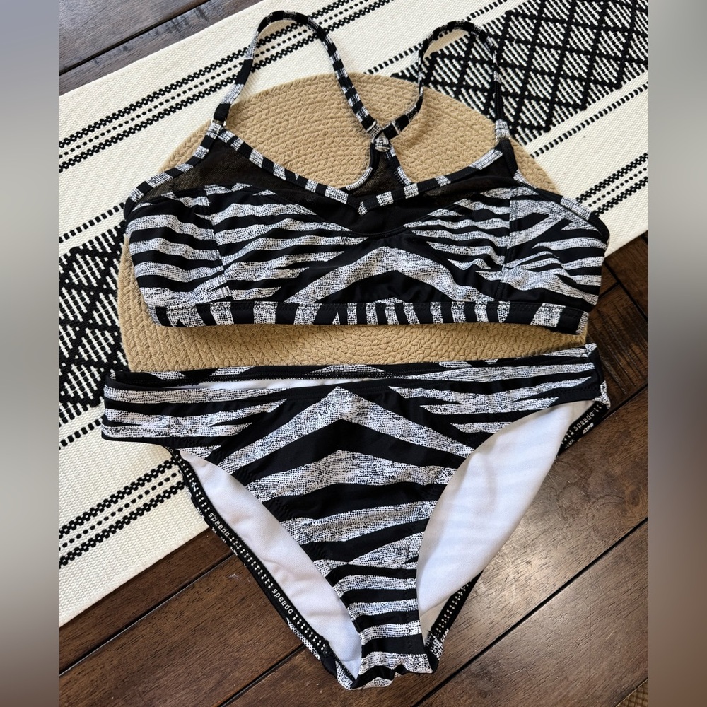 Speedo Women’s Printed Racerback Bikini set - Size M